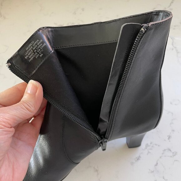 AK Anne Klein Greta iflex Leather Booties Silver Hardware Side Zip Black 8M NWOT - Picture 8 of 13